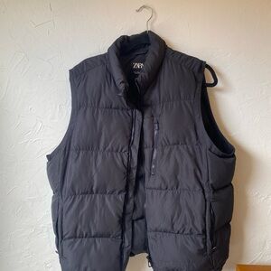 Zara Men's Charcoal Quilted Vest